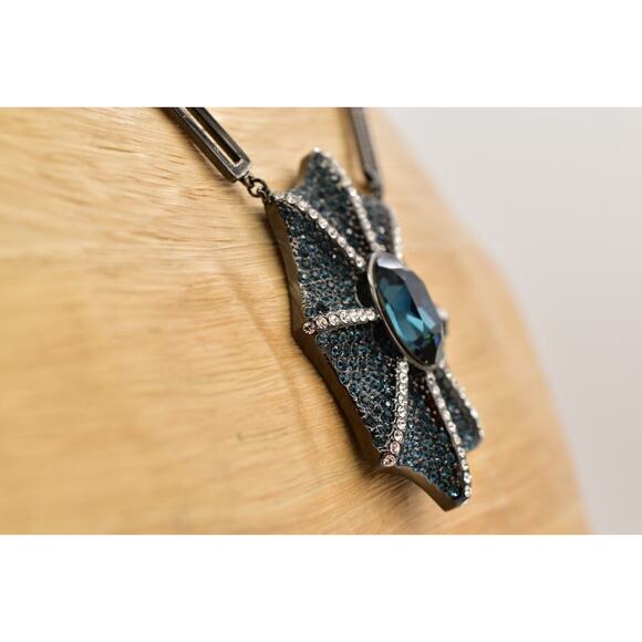 Akkad Designer Necklace Pendant Web Blue Pave Rhinestone Sparkle Signed Bin2 - Picture 9 of 12
